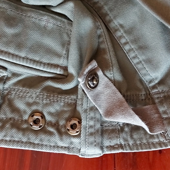 Cargo pants. DKNY size 6 - Picture 7 of 12